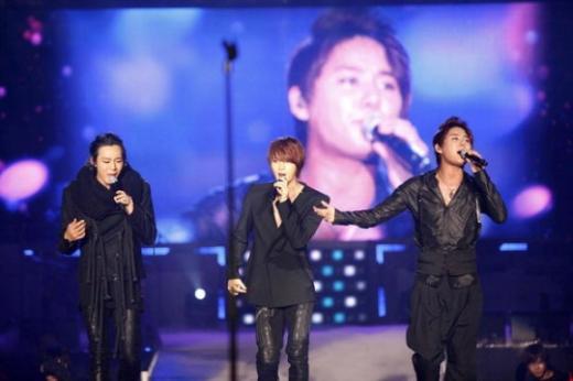 그룹 JYJ 믹키유천, 영웅재중, 시아준수(왼쪽부터)