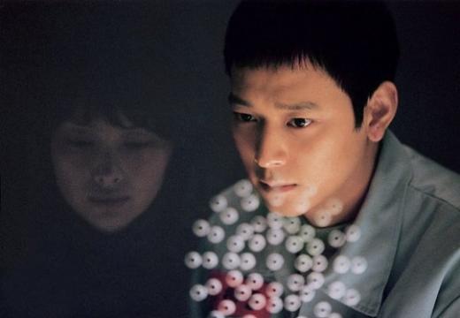 영화 '우리들의 행복한 시간'의 강동원