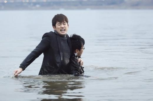 MBC '역전의 여왕' 촬영 중인 박시후 김용희 ⓒ사진=MBC 제공