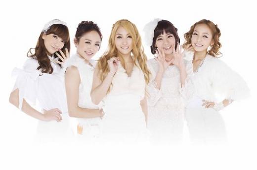 카라의 강지영 정니콜 박규리 한승연 구하라(왼쪽부터)