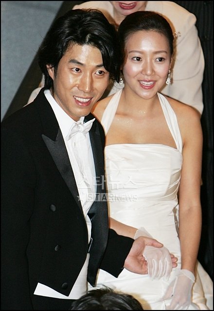 2007년 2월 14일 화촉을 밝힌 윤태영(왼쪽)과 임유진 부부 ⓒ머니투데이 스타뉴스