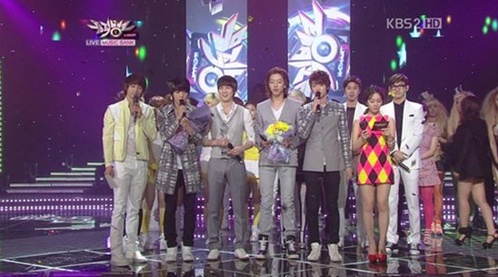 씨엔블루 ⓒKBS 2TV '뮤직뱅크' 방송 화면
