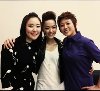 백새은, 김윤아, 정희주 ⓒ사진=김윤아 트위터