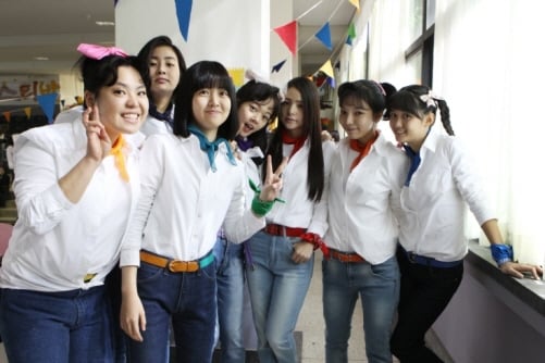 왼쪽부터 김민영,강소라,심은경,김보미,민효린,박진주,남보라. '써니'는 신인 여배우들의 등용문으로 기대를 모으고 있다. 
