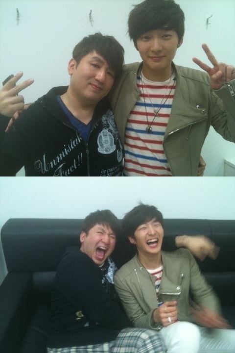 ▲ 생방송 전 방시혁과 데이비드 오(위), 생방송 후 방시혁과 데이비드 오 ⓒ출처=방시혁 미투데이