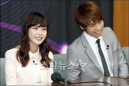 아이유(왼쪽)와 샤이니 종현 ⓒ사진=임성균 기자