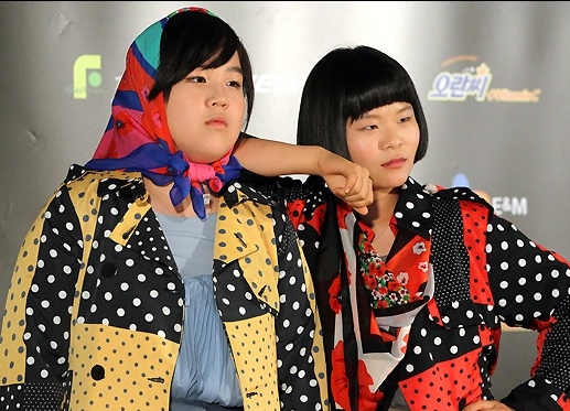 IUV이 김주연(왼쪽)과 이승하 ⓒ홍봉진 기자