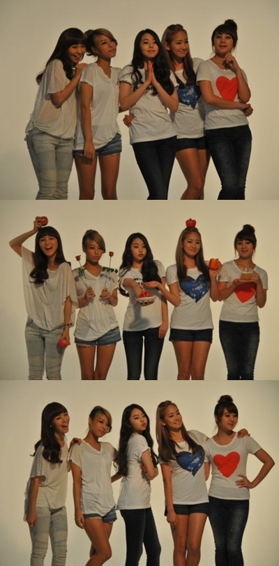 (왼쪽부터)선예 유빈 소희 예은 혜림 ⓒ출처= 온라인 커뮤니티 게시판