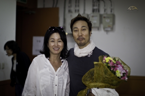 배우 김미숙(왼쪽)과 가수 이문세 