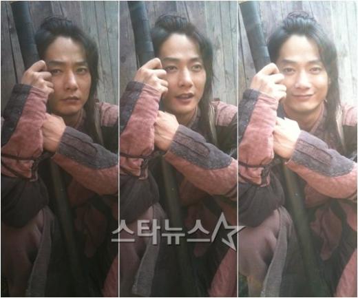 MBC '계백' 촬영장에서 촬영을 기다리고 있는 배우 고윤후 ⓒ사진=위드인엔터테인먼트 제공 