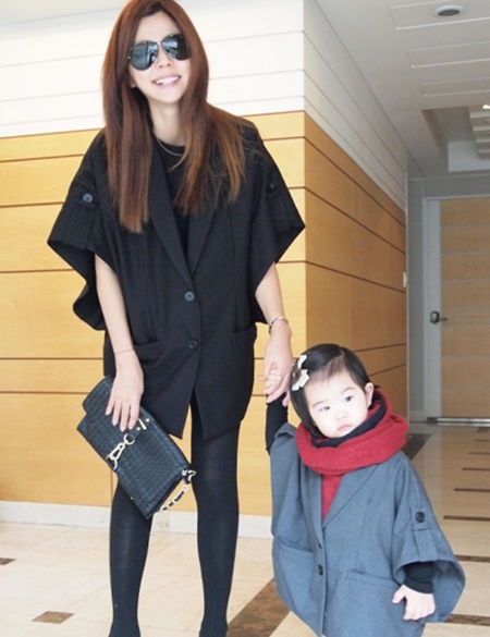 이윤미(왼쪽)와 딸 아라 양 ⓒ출처= 이윤미 트위터