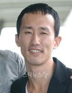 故신정구 작가 ⓒ스타뉴스
