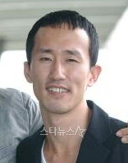 故신정구 작가 ⓒ스타뉴스