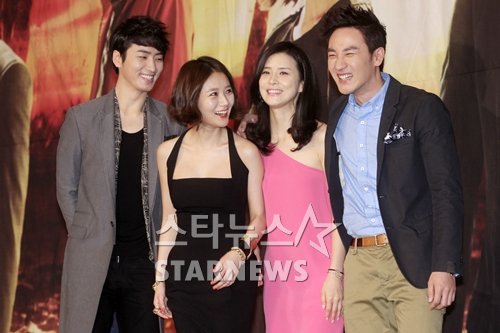 KBS 2TV '적도의 남자' 이준혁 임정은 이보영 엄태웅(맨 좌측부터) ⓒ사진=안은나 인턴기자