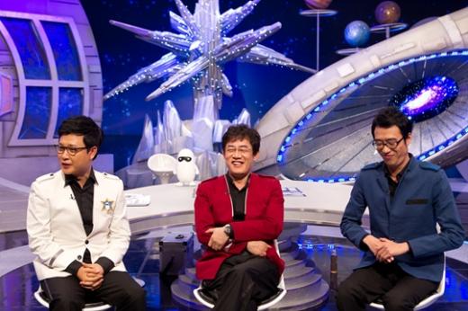 (왼쪽부터)김성주, 이경규, 이윤석 <사진제공=CJ E&M>