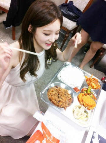 So True? So False? Davichi’s Kang Min Kyung eats like a horse