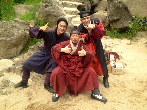 (왼쪽부터)송승헌,이범수,김재중ⓒ사진=송승헌 미투데이