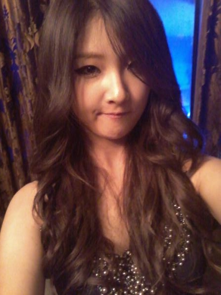 4Minute’s Nam Ji Hyun appeals with her fascinating beauty