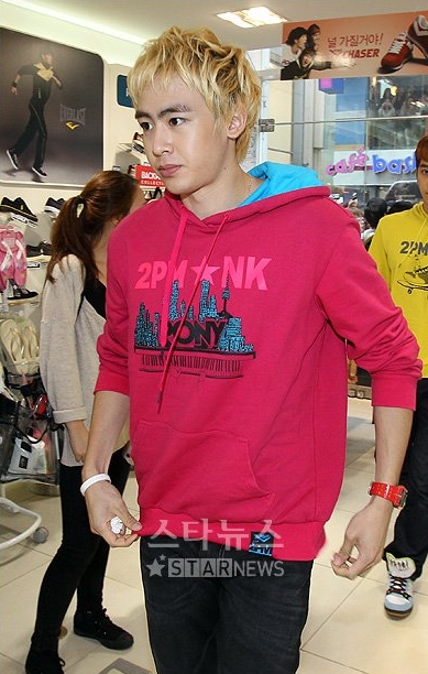 2PM 닉쿤 
