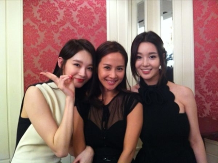 (왼쪽부터)강민경,조여정,남규리ⓒ사진=조여정 트위터