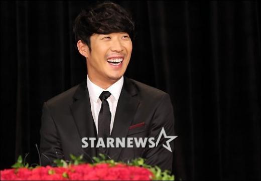 가수 별과 결혼을 발표한 하하 ⓒ사진=임성균 기자
