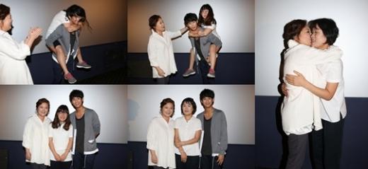 김해숙, 김수현의 천만 공약 팬서비스 <사진제공=쇼박스>