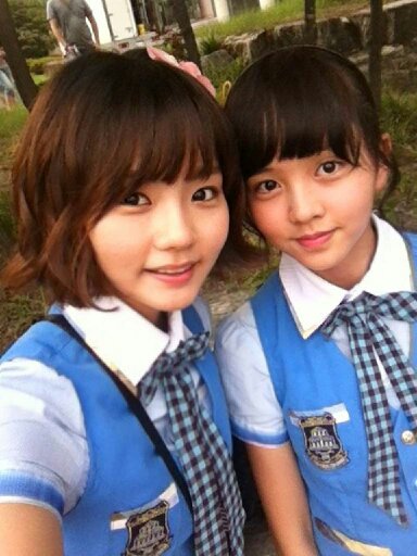 김혜지(왼쪽)와 김소현 <사진=김혜지 트위터>