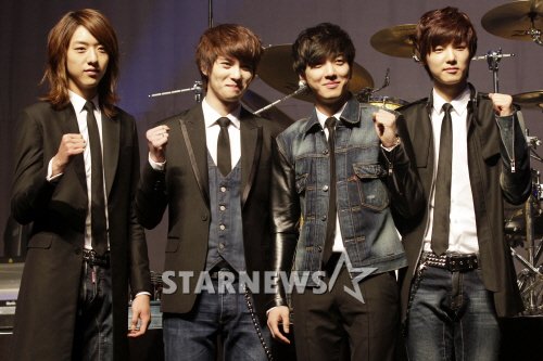 씨엔블루(이정신 이종현 정용화 강민혁, 왼쪽부터) ⓒ스타뉴스