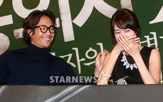 '용의자X' 류승범(좌) 이요원(우)ⓒ홍봉진 기자