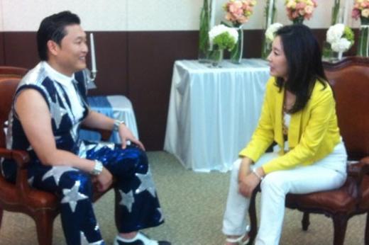 싸이, 조주희 ABC뉴스 서울 지국장 <사진제공=CJ E&M>