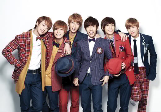 Boyfriend to sing a theme song for Detective Conan