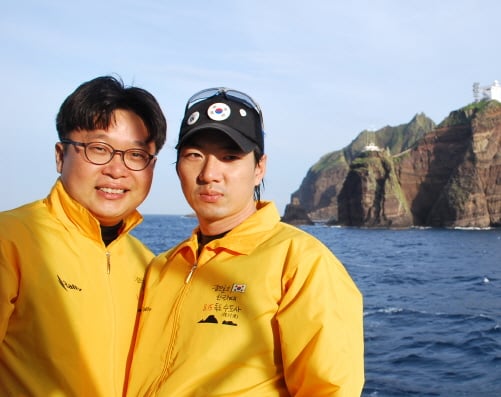 서경덕 교수(왼쪽)와 송일국./사진제공=서경덕 교수
