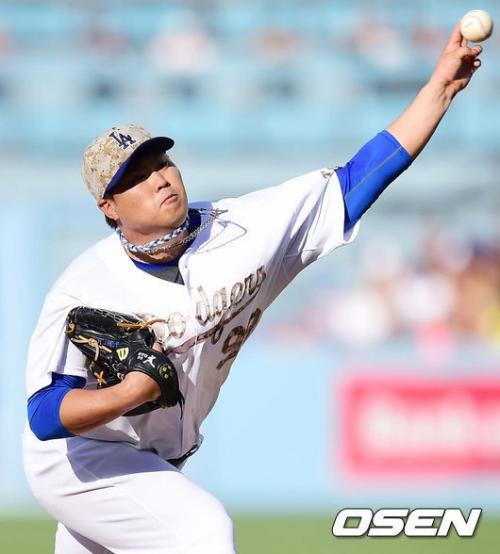7이닝 퍼펙트를 기록했지만 8회 아쉽게 퍼펙트게임이 무산된 류현진. /사진=OSEN<br /><br />
<br /><br />
<br /><br />
