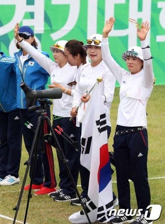 한국 여자 양궁 대표팀. /사진=뉴스1<br /><br />
<br /><br />
