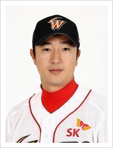 제춘모 코치(32). /사진=SK 와이번스 제공<br /><br />
<br /><br />

