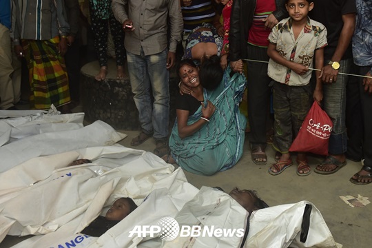 방글라데시 여객선 침몰 사망자 최소 68명까지 늘어 스타뉴스