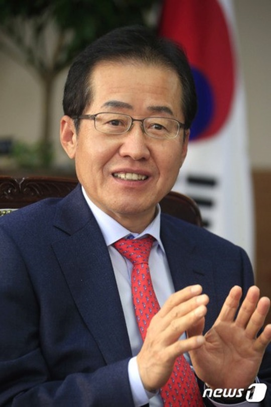 홍준표 경남도지사. /사진=뉴스1<br /><br />
<br /><br />
