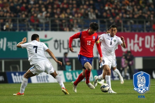 한국 대표 미드필더 기성용(가운데). /사진=대한축구협회 제공