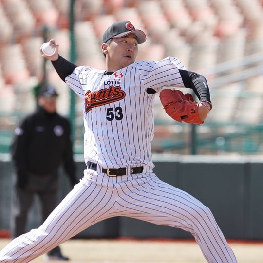 선발 이상화(27)의 호투를 앞세운 롯데가 NC를 잡고 3연승을 달렸다. /사진=롯데 자이언츠 제공<br /><br />
<br /><br />
