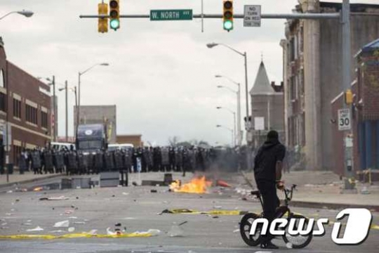 볼티모어 시내에서 폭동이 일어났다. /사진=뉴스1