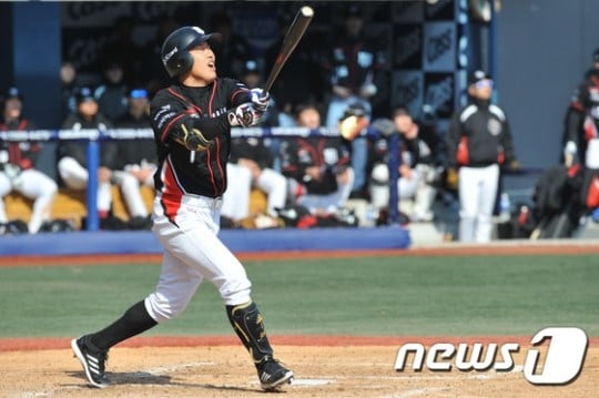 kt 장성호. /사진=뉴스1<br /><br />
<br /><br />
