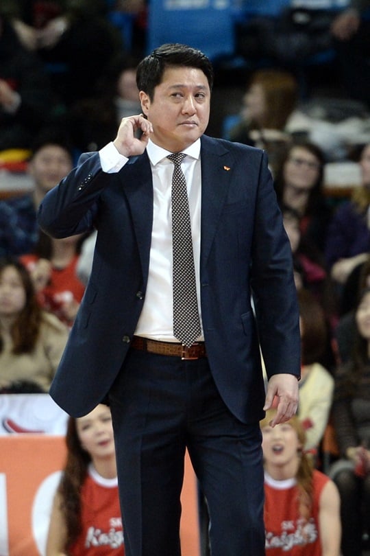 서울 SK 나이츠 문경은 감독. /사진=KBL 제공<br /><br />
<br /><br />

