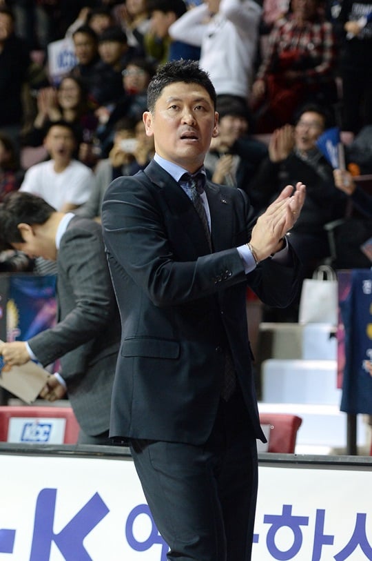 전주 KCC 추승균 감독. /사진=KBL 제공<br /><br />
<br /><br />
