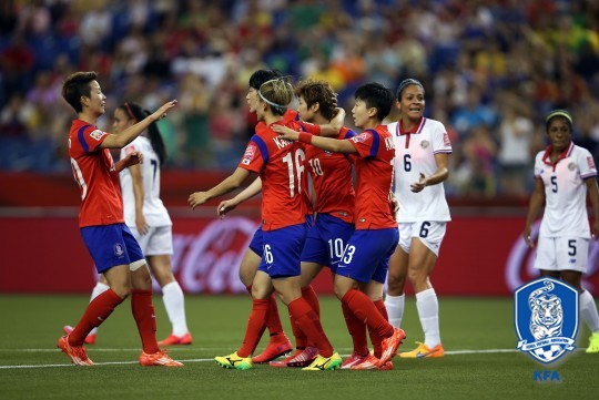 '2015 FIFA 캐나다 여자월드컵' 대회 당시 한국 대표팀의 모습. /사진=대한축구협회 제공<br /><br />
<br /><br />
