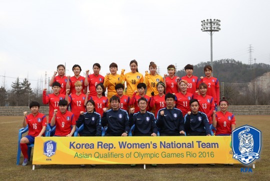 2016 올림픽 여자축구 아시아 예선에 참가하는 대표팀. /사진=대한축구협회 제공<br /><br />
<br /><br />

