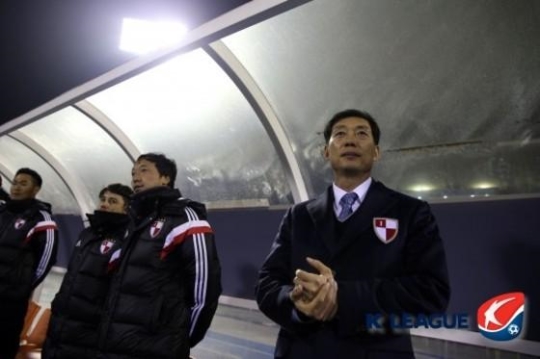 부산 최영준 감독. /사진=한국프로축구연맹 제공<br /><br />
<br /><br />
