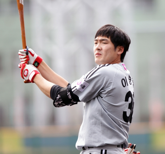 LG 이형종. /사진=LG트윈스 제공<br /><br />
<br /><br />
