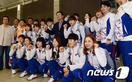 한국 선수단이 2016 리우데자네이루 올림픽 개회식에서 52번째로 입장한다. /사진=뉴스1