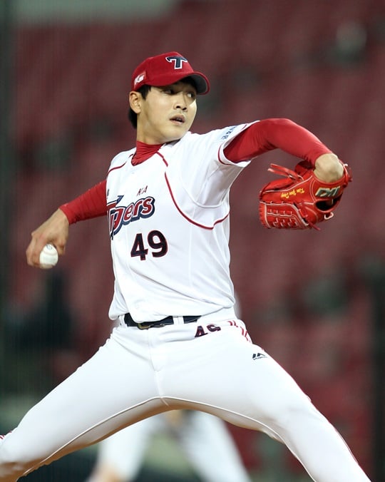 KIA 타이거즈 선발 김윤동. /사진=KIA 타이거즈 제공<br /><br />
<br /><br />
