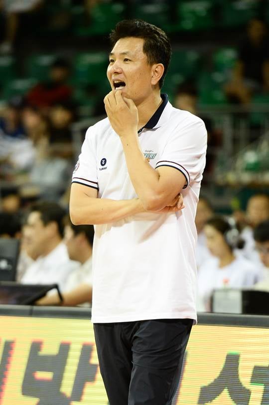 김영만 감독. /사진=KBL 제공<br /><br />
<br /><br />
